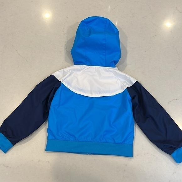 Nike Sportswear Windrunner, never worn, size 1-2 years. - Picture 2 of 4